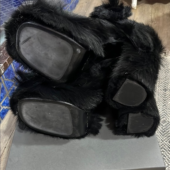 Collector’s Shoe!! Only worn in fashion show! Amazing size 41 MaryJanes! - Picture 5 of 7